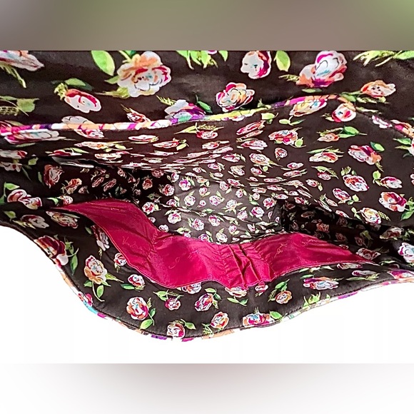 VERA BRADLEY……….Floral Quilted Cross Body Messenger Bag.  Preloved - Picture 8 of 11